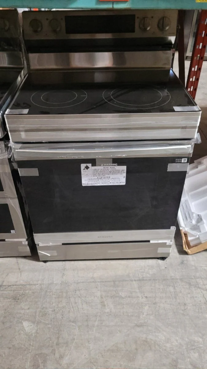 NE63A6511SS - RANGES - Samsung - Electric - Stainless Steel - Open Box - Image 2