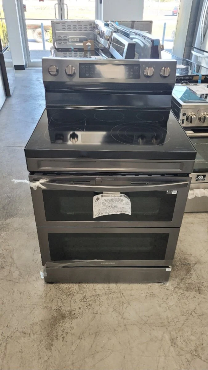 NE63A6751SG - RANGES - Samsung - Electric - Black Stainless - Open Box - Image 2