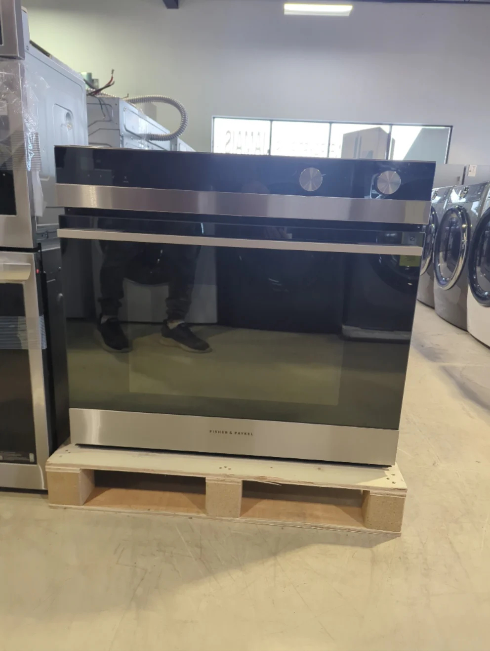 OB30SCEPX3 - WALL OVENS - Fisher & Paykel - Single Oven - Stainless Steel - Open Box - Image 2