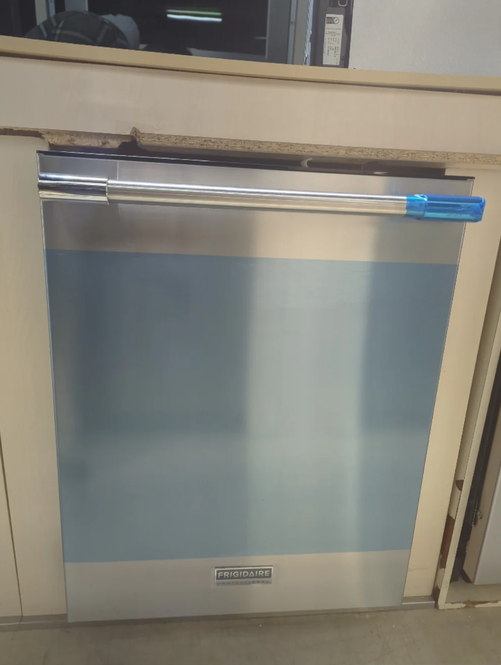 PDSH4816AF - DISHWASHERS - Frigidaire Professional - Top Controls - Stainless Steel - Open Box - Image 2