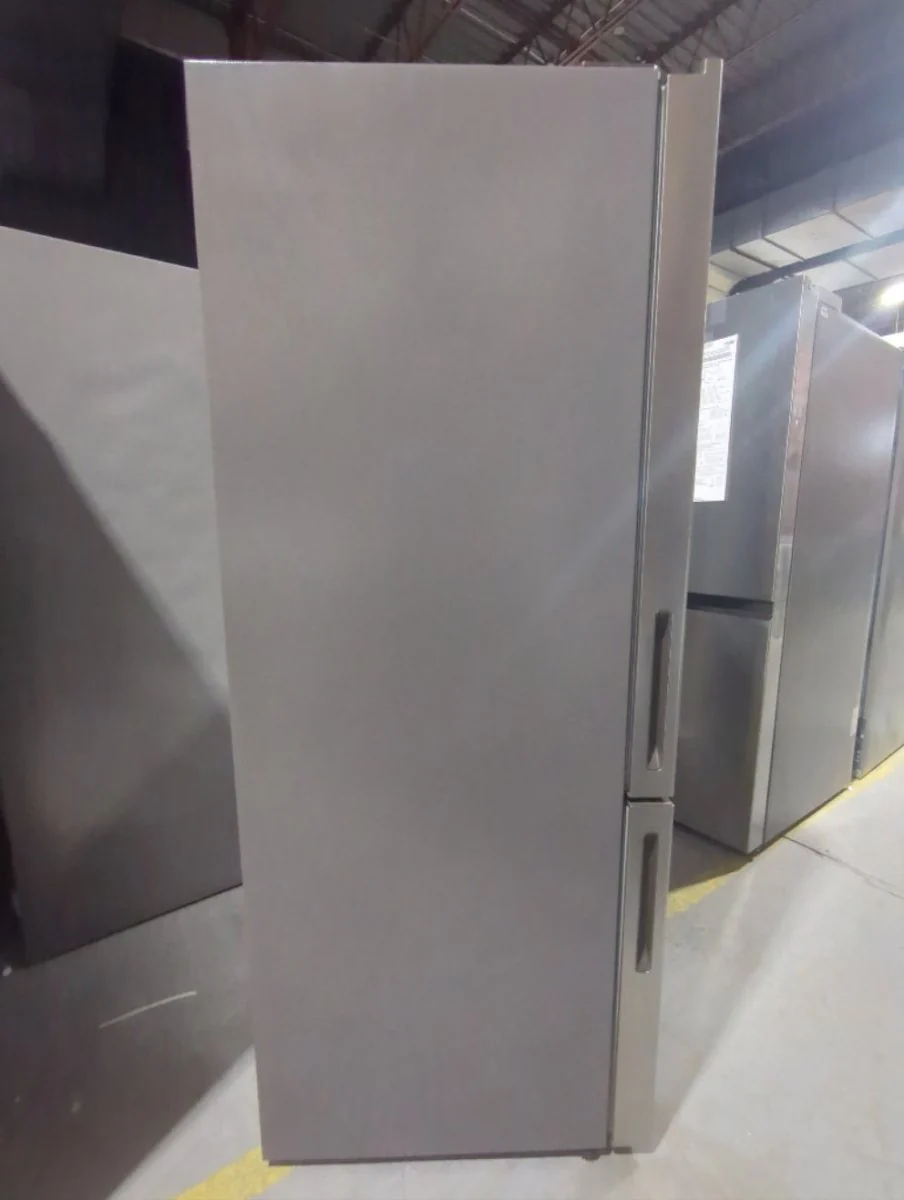 RB15A2CSE - REFRIGERATORS - Hisense - Bottom Freezer - Silver - Open Box - Image 4