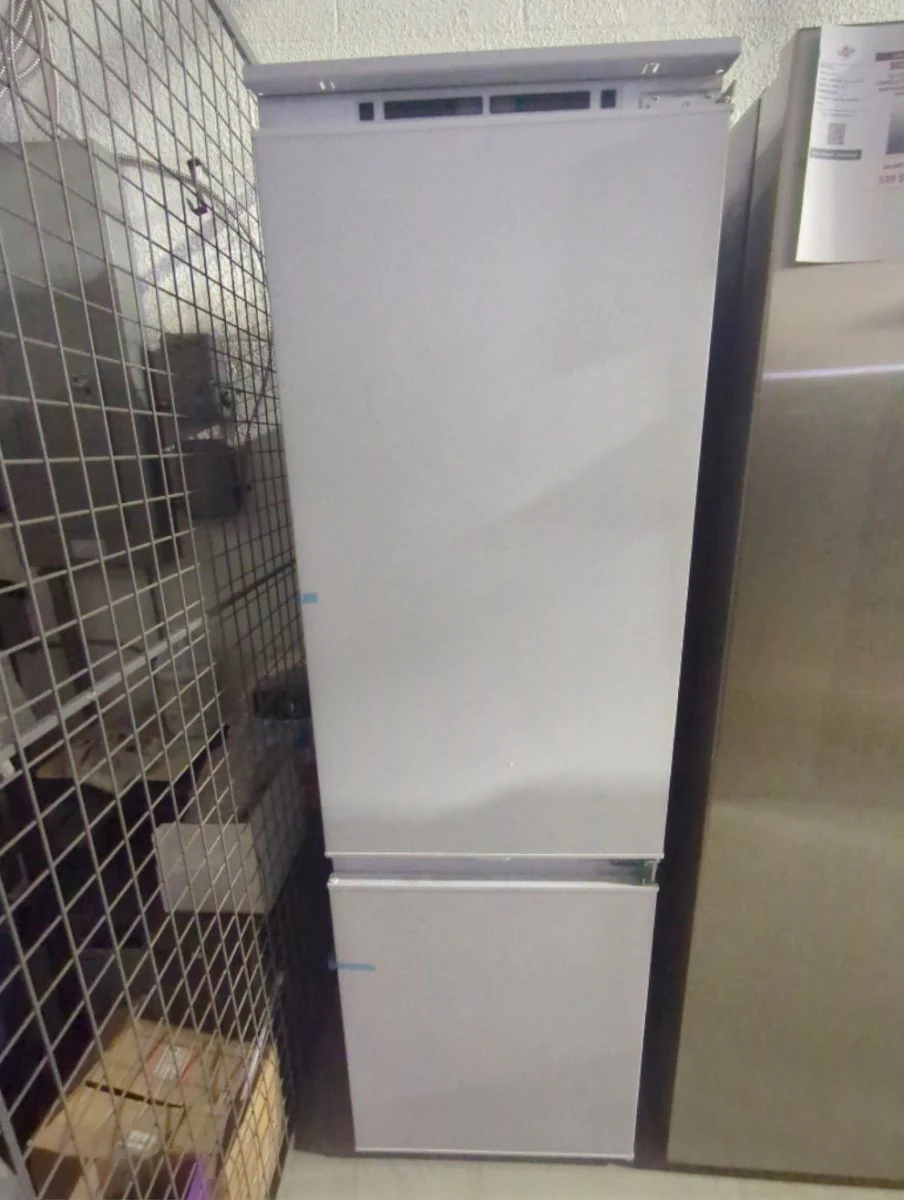 REF24BMBPNB - REFRIGERATORS - Bertazzoni - Bottom Mount - Panel Ready - Open Box - Image 2