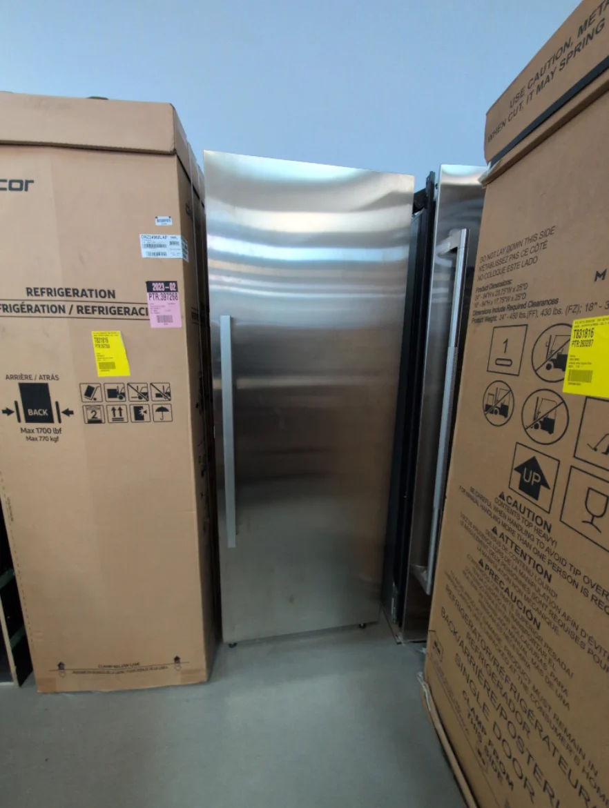 REF30RCPIXR - REFRIGERATORS - Bertazzoni - All Refrigerator - Stainless Steel - Open Box - Image 2