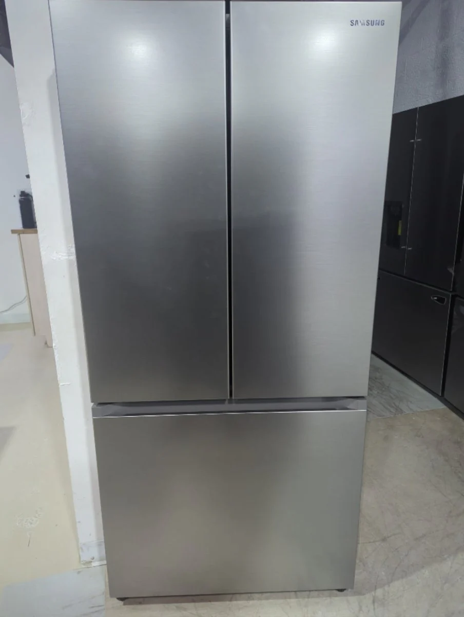RF18A5101S9 - REFRIGERATORS - Samsung - French 3-Door - Stainless Steel - Open Box - Image 2