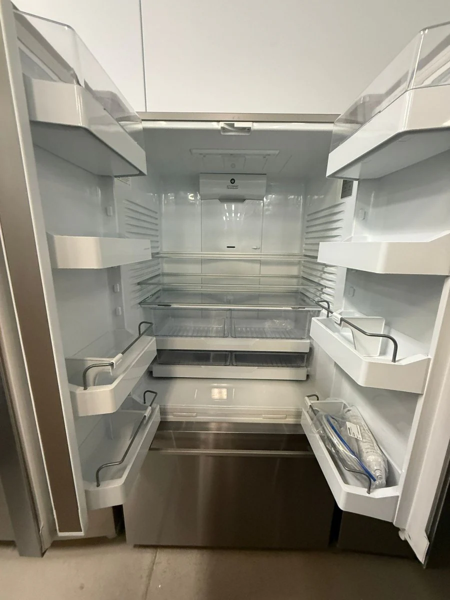 RF201ADUSX5-N - REFRIGERATORS - Fisher & Paykel - French 3-Door - Stainless Steel - Open Box - Image 3