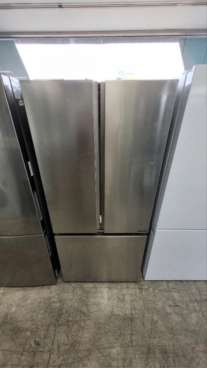 RF21A3FSE - REFRIGERATORS - Hisense - French 3-Door - Stainless Steel - Open Box - Image 2
