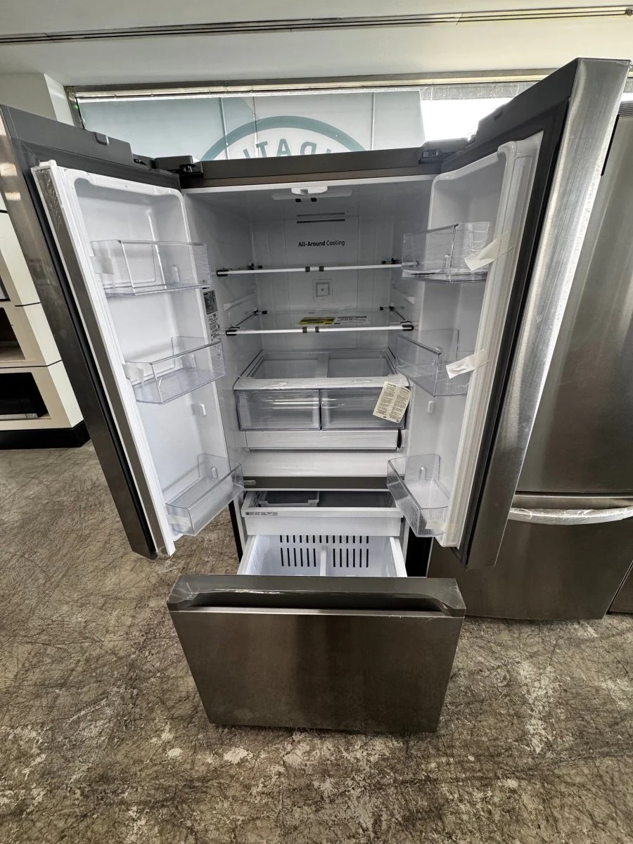 RF22A4111SR - REFRIGERATORS - Samsung - French 3-Door - Stainless Steel - Open Box - Image 3