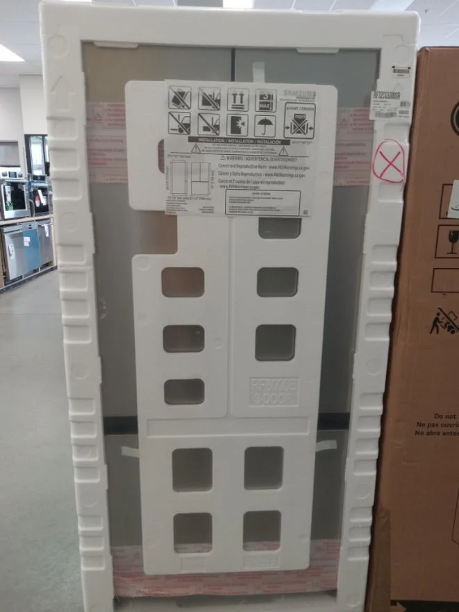 RF32CG5300SR - REFRIGERATORS - Samsung - French 3-Door - Stainless Steel - Open Box - Image 3