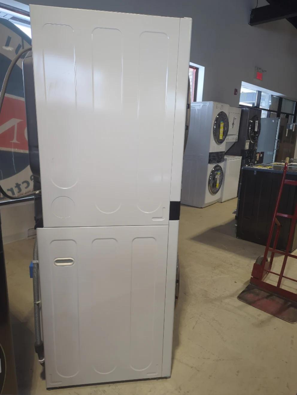 WKE100HWA - LAUNDRY CENTERS - LG - Stacked Washer/Dryer - Electric - White - Open Box - Image 3