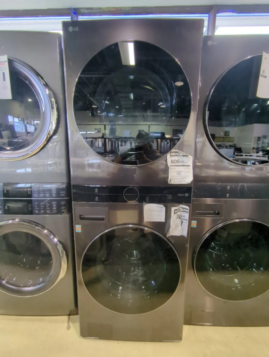 WKEX200HBA - LAUNDRY CENTERS - LG - Stacked Washer/Dryer - Electric - Black Stainless Steel - Open Box - Image 2